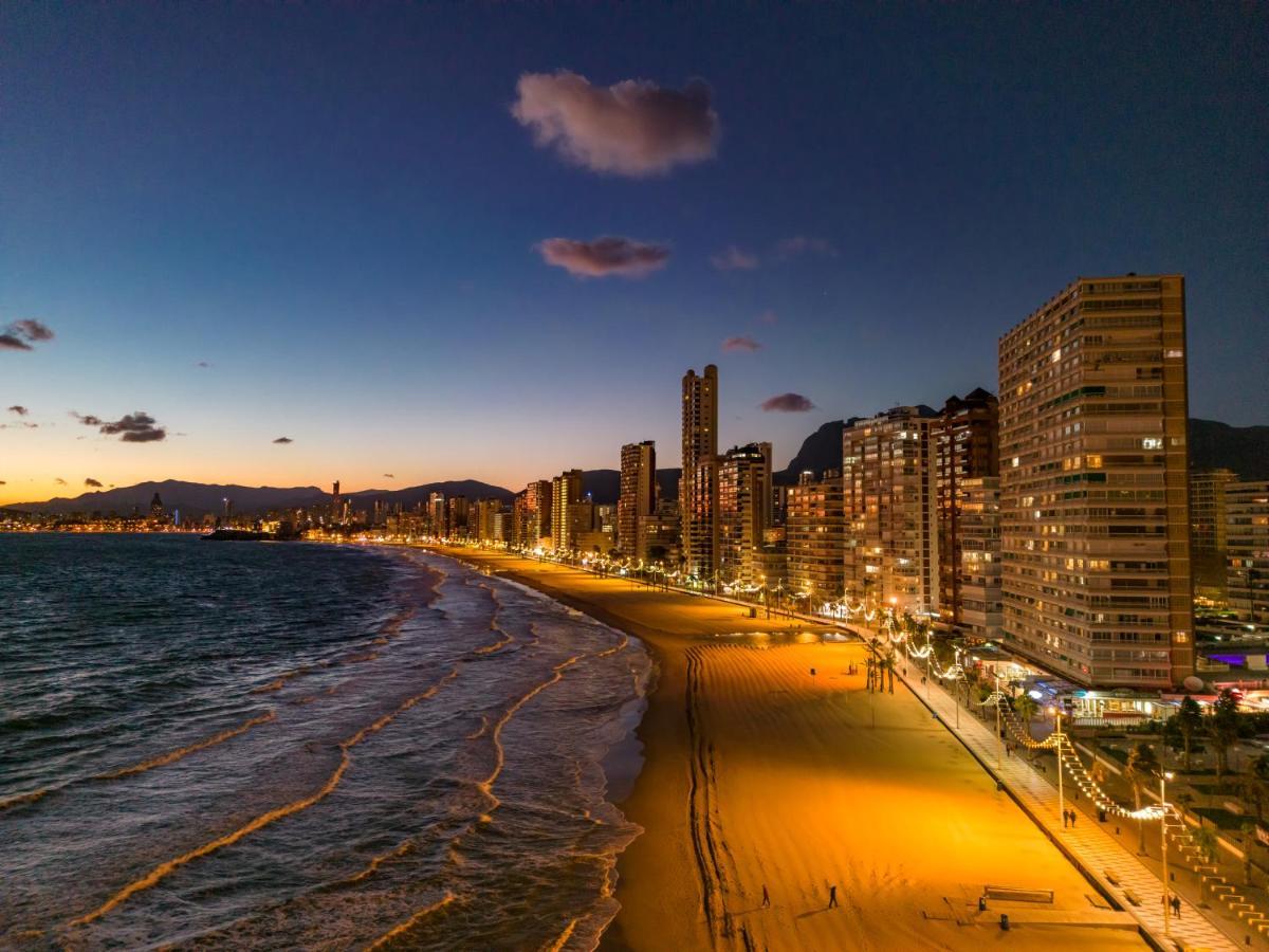Stunning Two Level Apartment In Benidorm Villa Marina Exterior photo